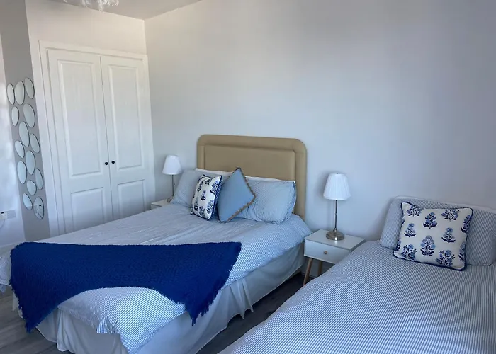 Apartament Vera's Penthouse Wexford